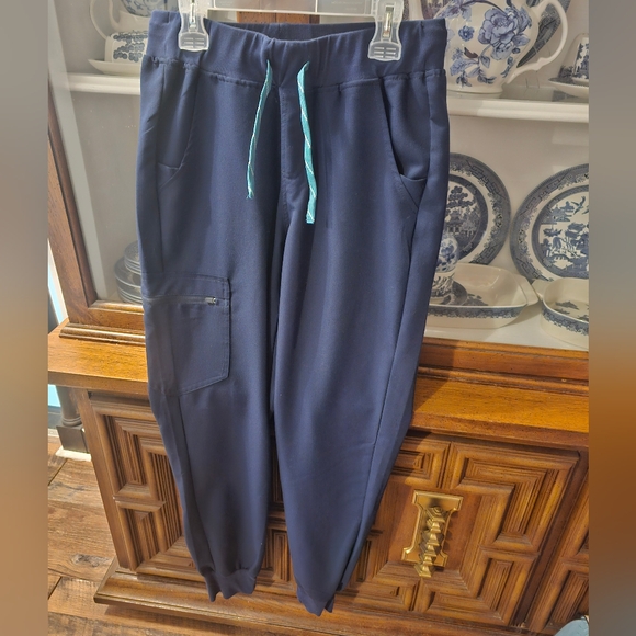 Set! Sigma Navy Small Scrub Set - Picture 5 of 8